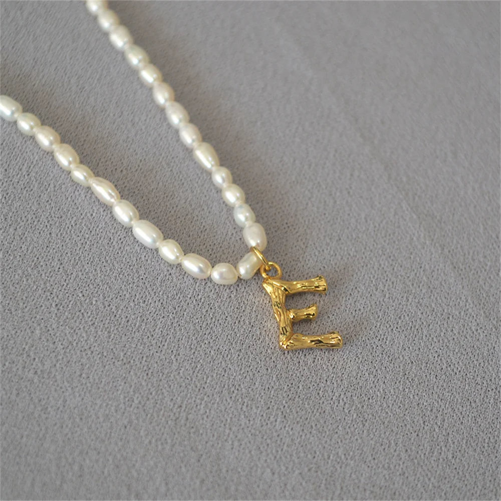 French Vintage Oval Artificial Pearl Chain Necklace For Women Fashion Boho Gold-plate Metal Tree Texture Letter Pendant Jewelry