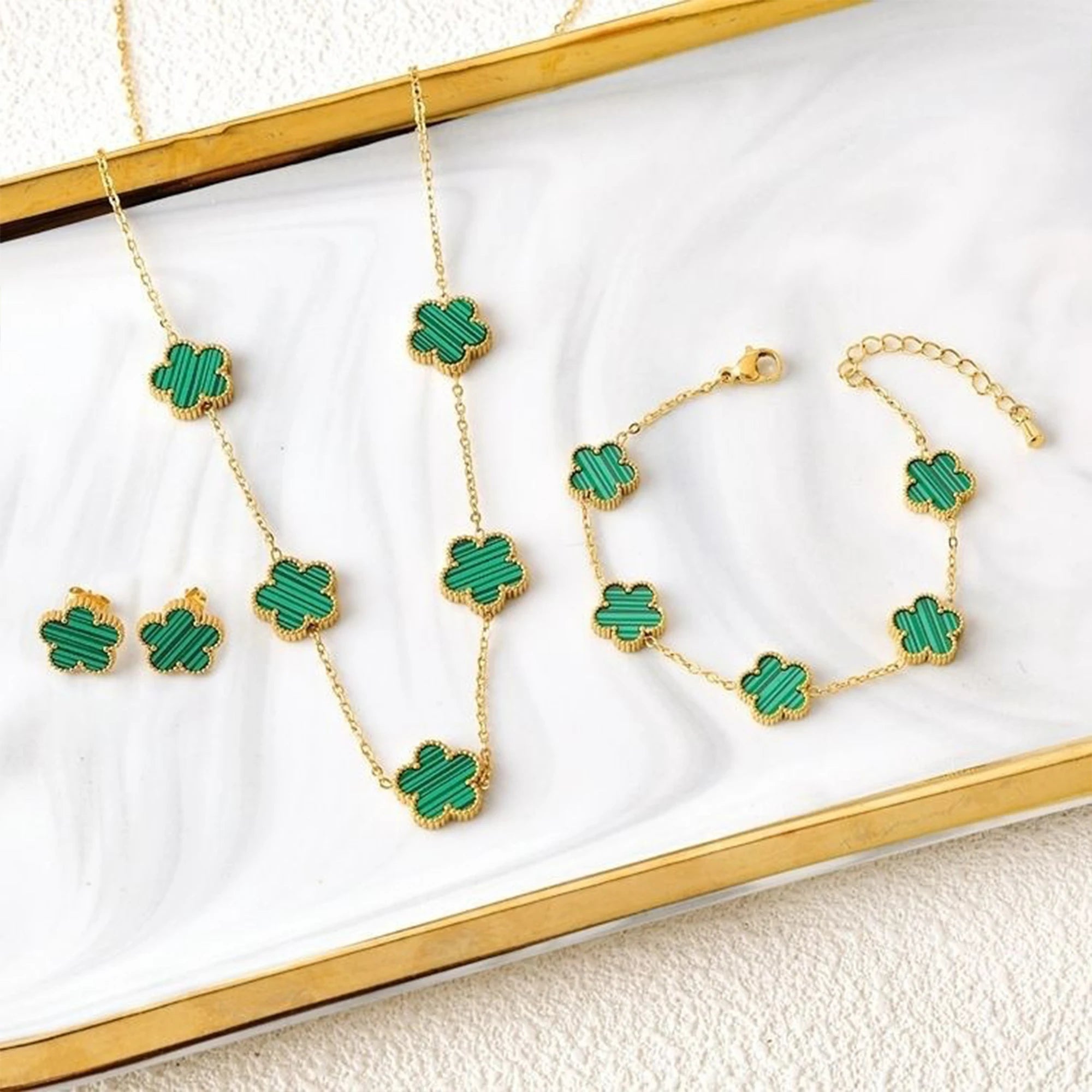 Hot Sale 3Pcs Stainless Steel 18k Gold-Plated Five-Leaf Flower Necklace Earrings Bracelet Jewelry Set For Woman Jewelry Clover