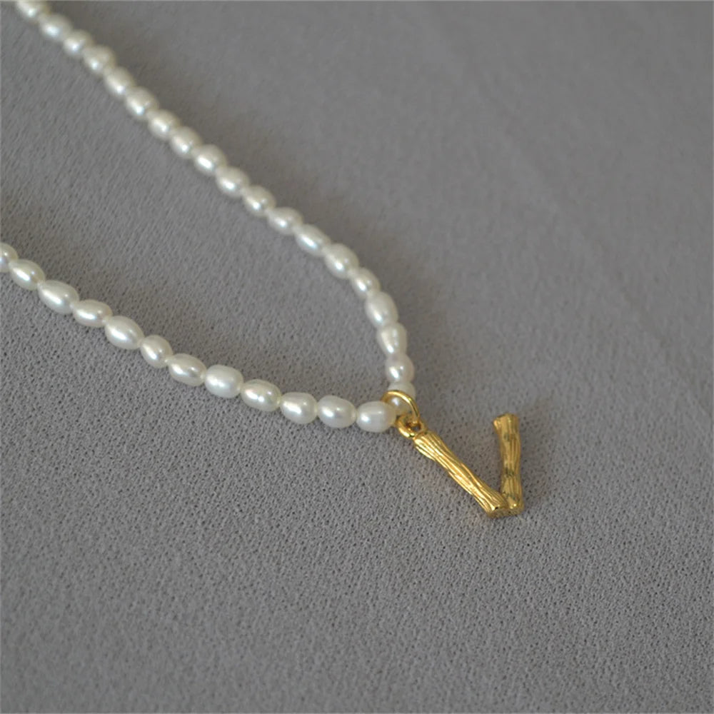 French Vintage Oval Artificial Pearl Chain Necklace For Women Fashion Boho Gold-plate Metal Tree Texture Letter Pendant Jewelry
