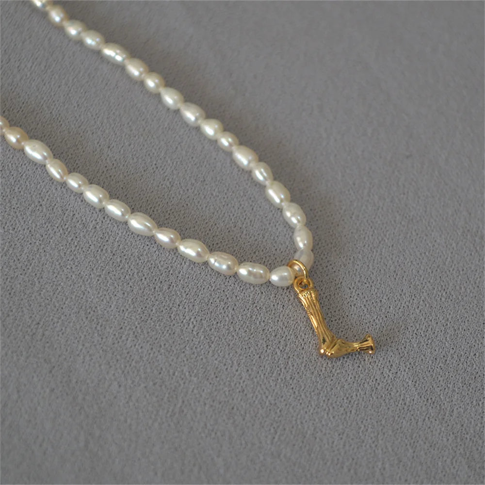 French Vintage Oval Artificial Pearl Chain Necklace For Women Fashion Boho Gold-plate Metal Tree Texture Letter Pendant Jewelry