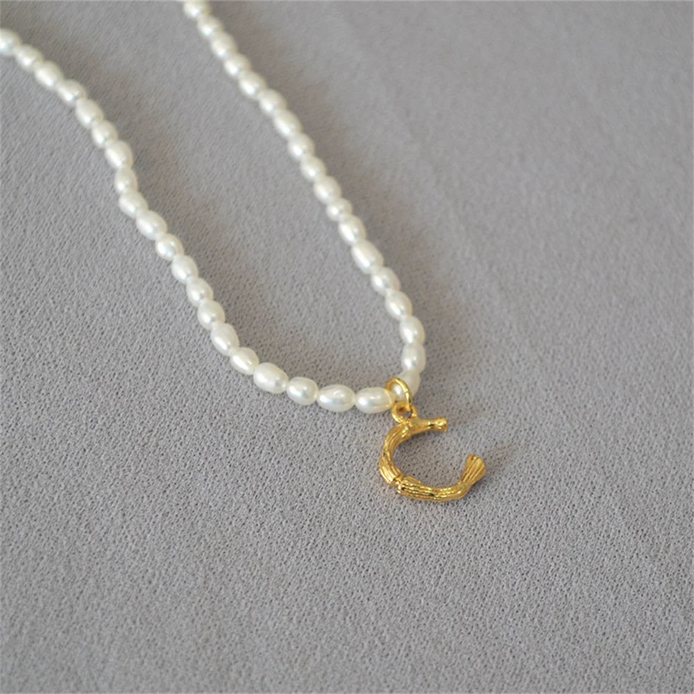 French Vintage Oval Artificial Pearl Chain Necklace For Women Fashion Boho Gold-plate Metal Tree Texture Letter Pendant Jewelry