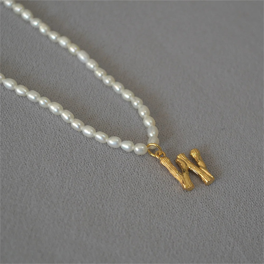 French Vintage Oval Artificial Pearl Chain Necklace For Women Fashion Boho Gold-plate Metal Tree Texture Letter Pendant Jewelry