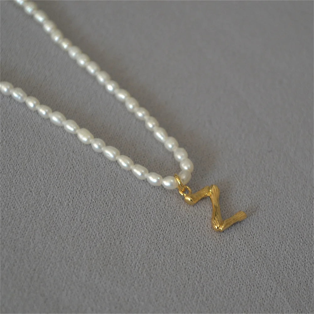 French Vintage Oval Artificial Pearl Chain Necklace For Women Fashion Boho Gold-plate Metal Tree Texture Letter Pendant Jewelry