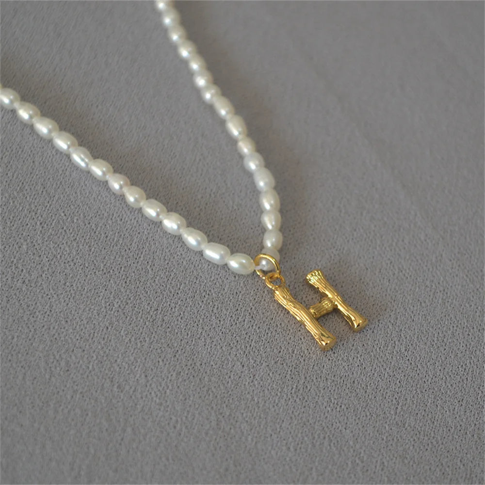 French Vintage Oval Artificial Pearl Chain Necklace For Women Fashion Boho Gold-plate Metal Tree Texture Letter Pendant Jewelry
