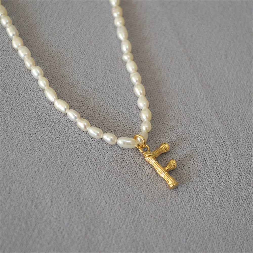 French Vintage Oval Artificial Pearl Chain Necklace For Women Fashion Boho Gold-plate Metal Tree Texture Letter Pendant Jewelry