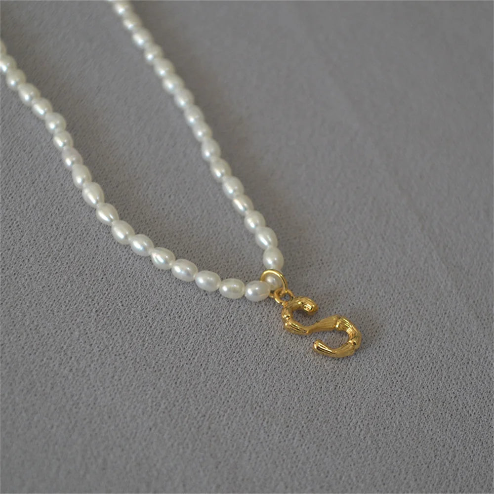 French Vintage Oval Artificial Pearl Chain Necklace For Women Fashion Boho Gold-plate Metal Tree Texture Letter Pendant Jewelry